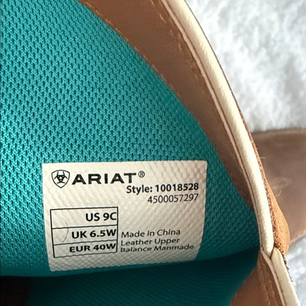 Ariat Womens Tan Western Boots with Embroidered Design - Picture 5 of 6